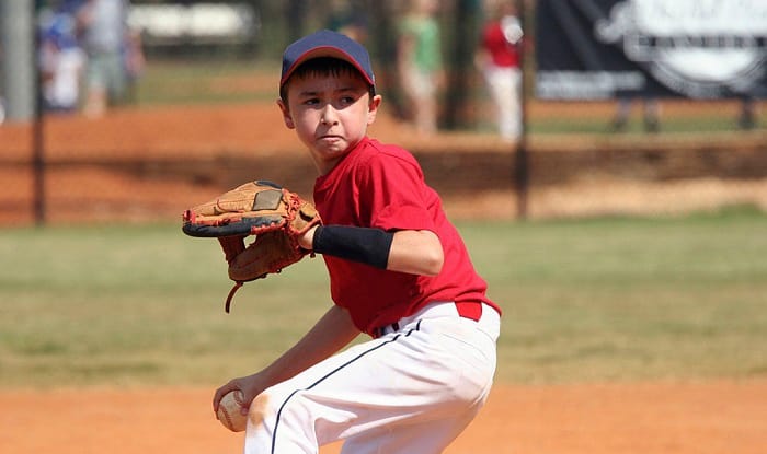 baseball-glove-size-for-7-year-old