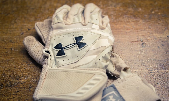 clean-batting-gloves