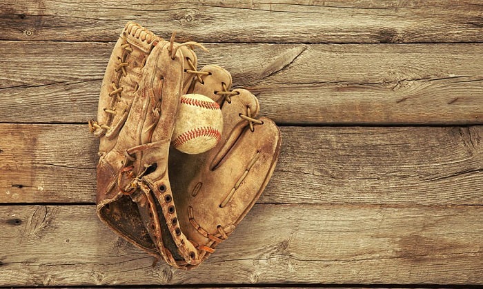 different types of baseball gloves