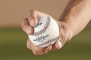proper-baseball-grip