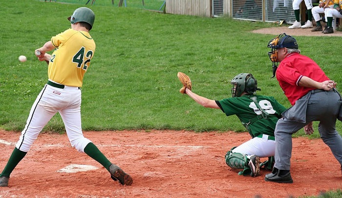 What is a Foul Ball in Baseball? - Explained For Beginners (2022)