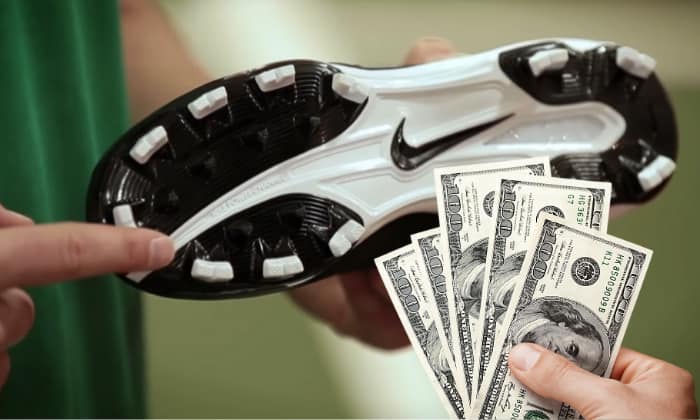 Cost-of-Molded-Baseball-Cleats
