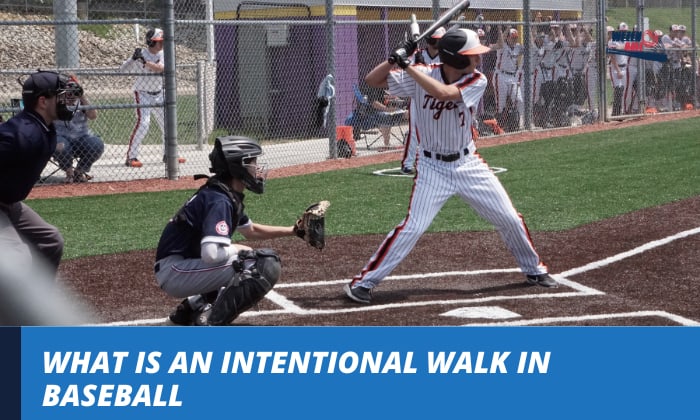 what is an intentional walk in baseball
